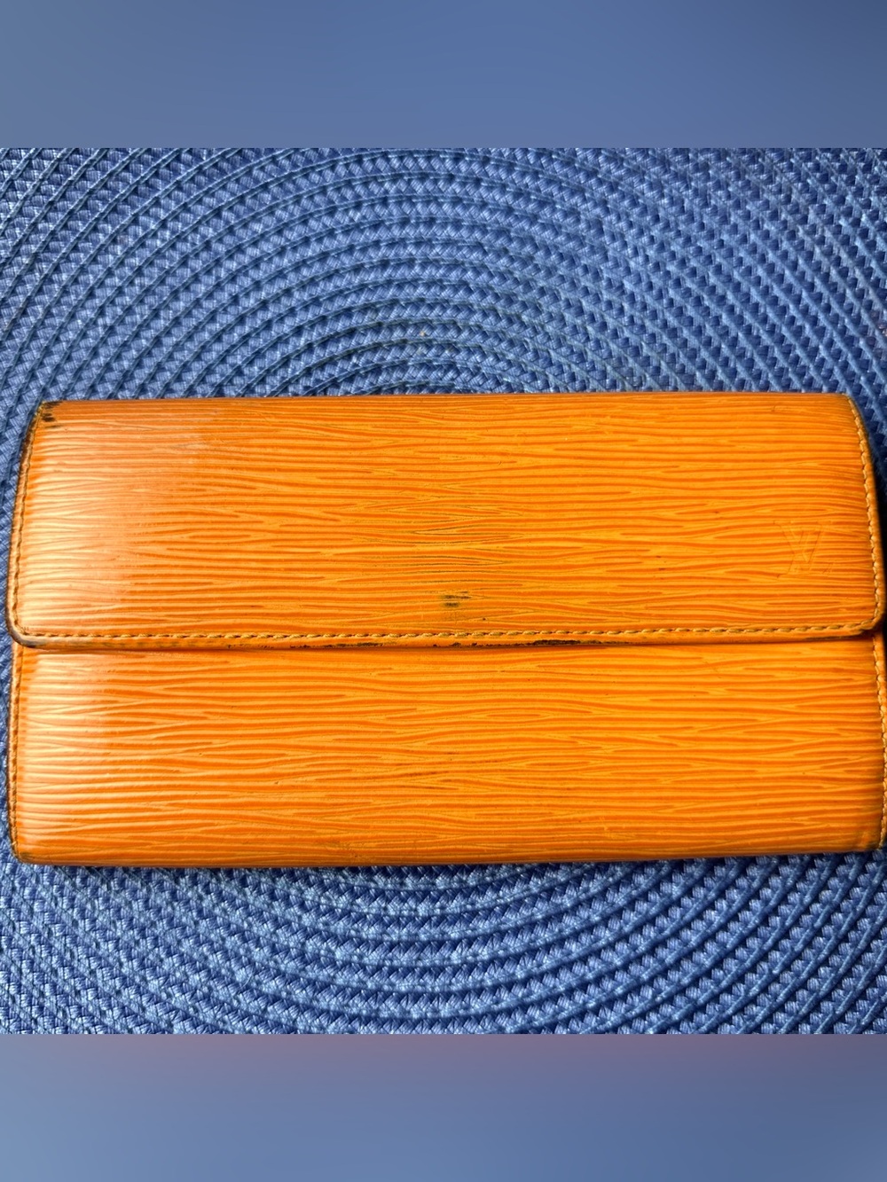 Louis Vuitton Monogram Canvas Sarah Wallet. Orange.